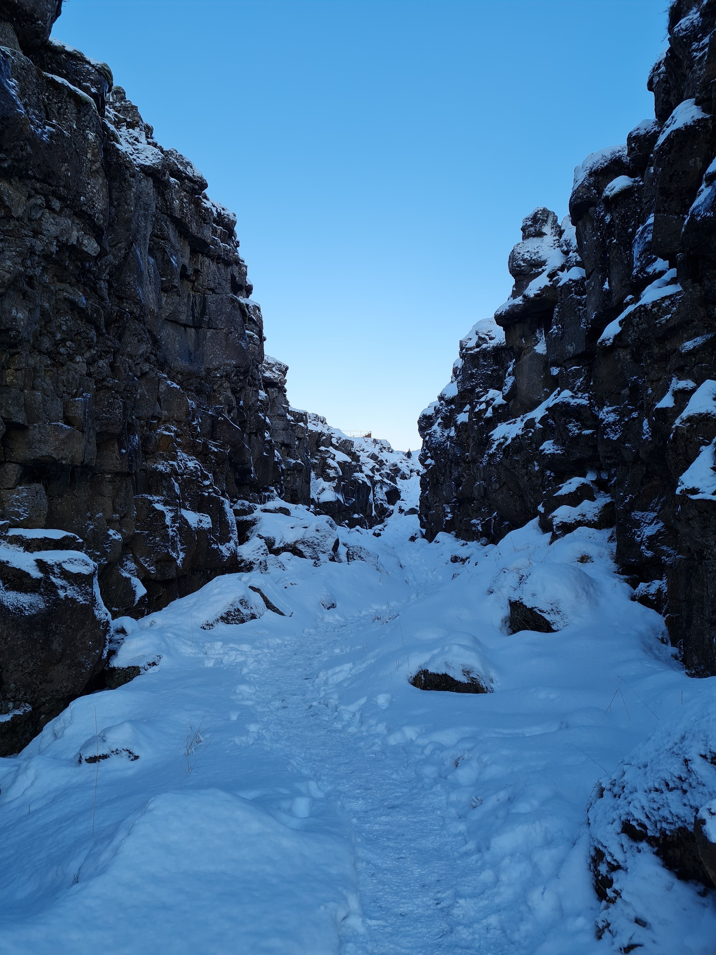 The snowy valley north american and eurasian tectonic plates